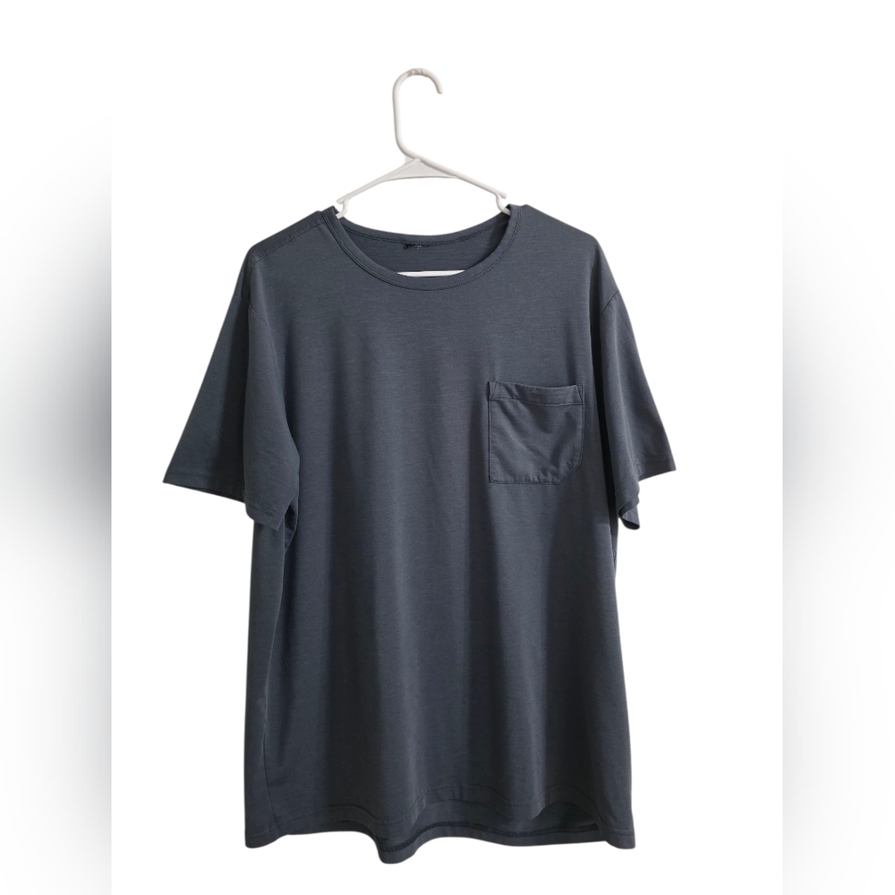 REI Men's Gray Short Sleeve Tee With Chest Pocket Size Large